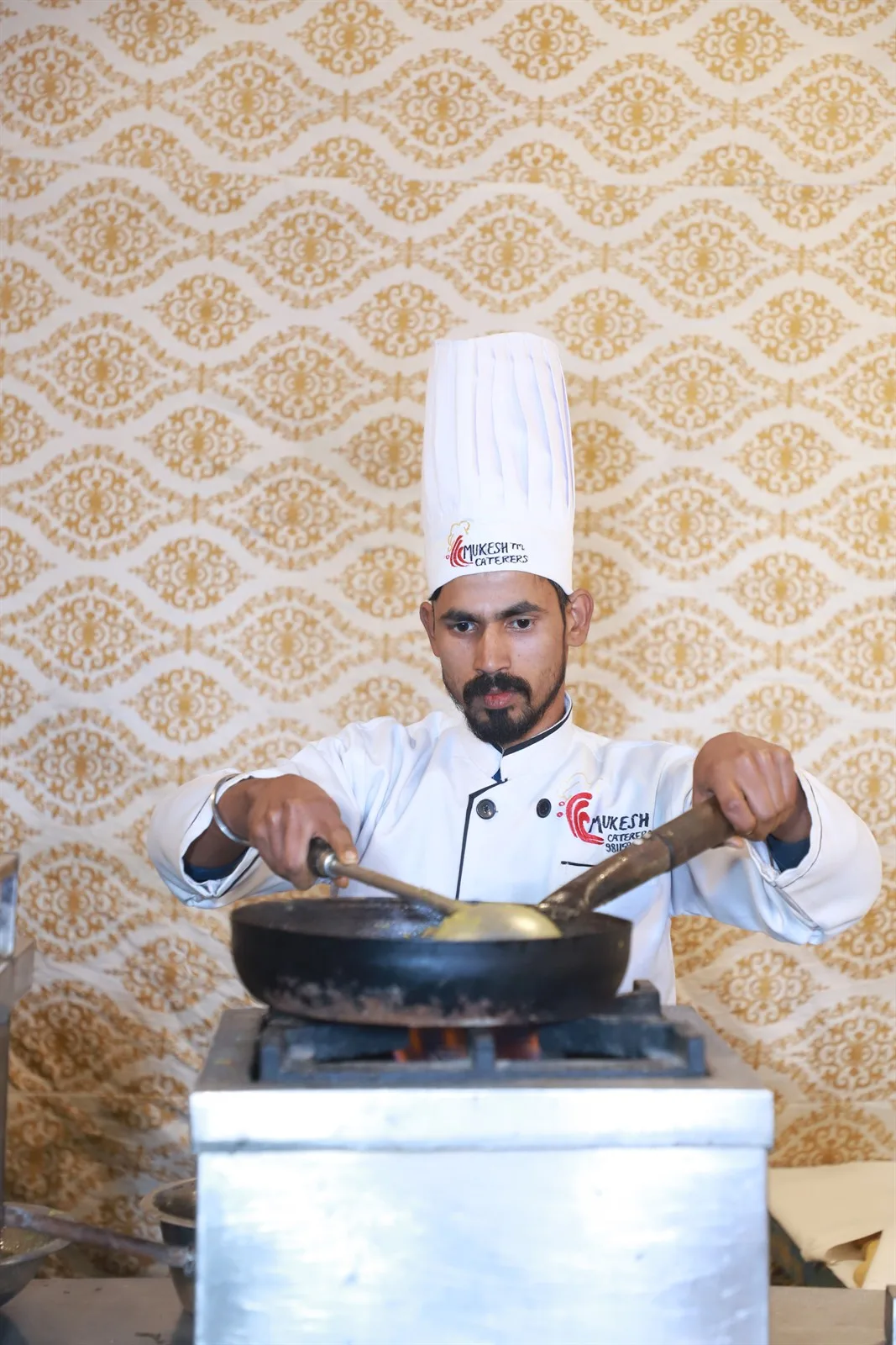Catering cost per plate Delhi breakdown